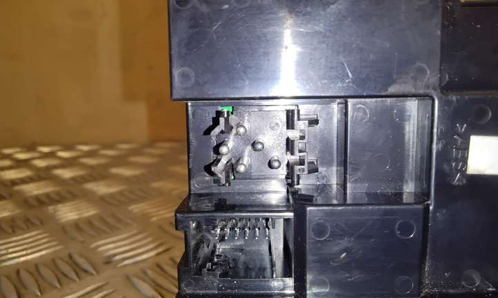 BMW X5 E53 (1999 - 2006)  6944556 Кнопка стеклоподъемников