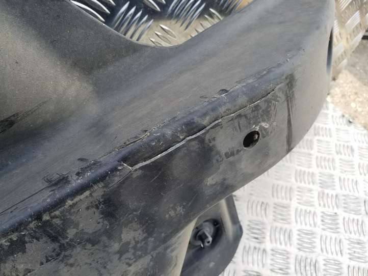 Volkswagen Polo (2001 - 2005)  6Q0825202K Средняя защита дна
