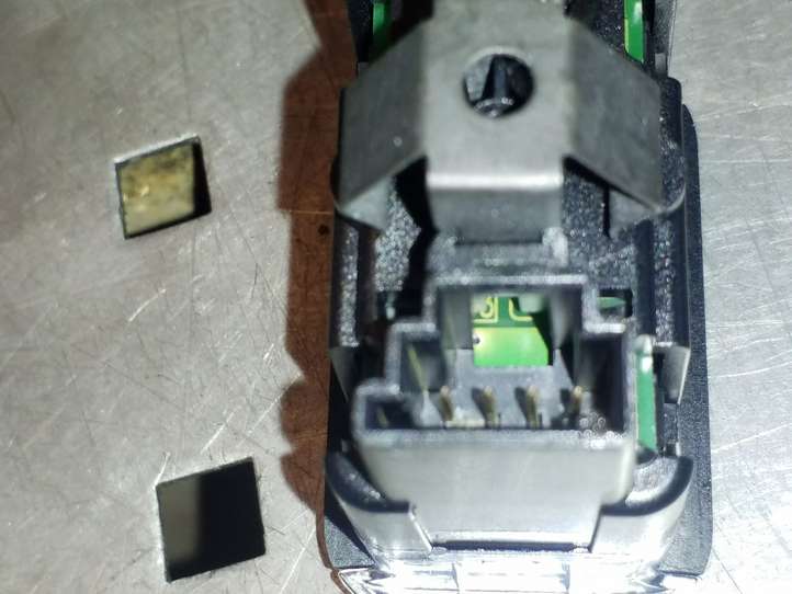 Mercedes-Benz E W212 (2009 - 2016)  A2049057601 Кнопка стеклоподъемников