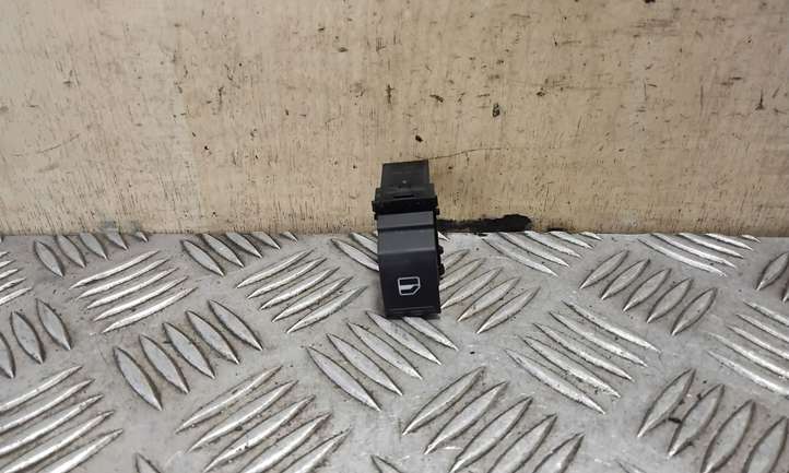 Volkswagen Passat CC (2012 - 2017)  7L6959855D Кнопка стеклоподъемников