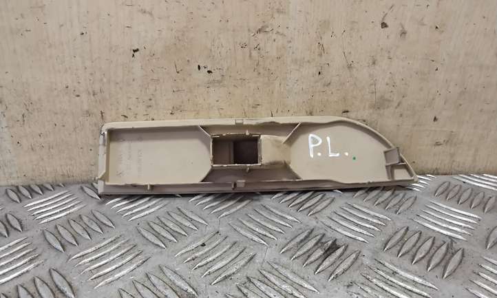 Volkswagen Passat CC (2012 - 2017)  3C8857857G Отделка кнопок стеклоподъемника 