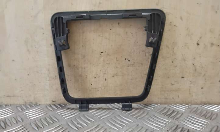 Volkswagen Sharan (2010 - 2015)  7N2863347 Другая деталь панели