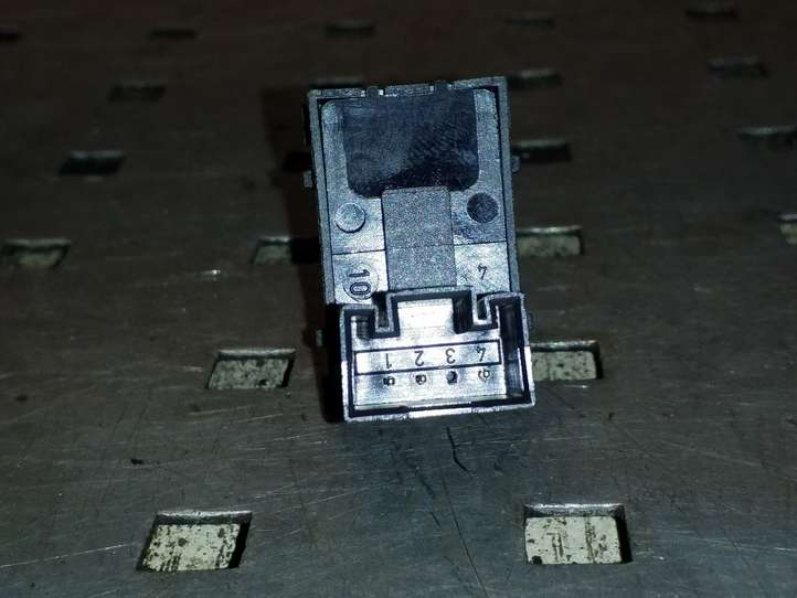 Volkswagen Sharan (2010 - 2015)  7L6959855B Кнопка стеклоподъемников