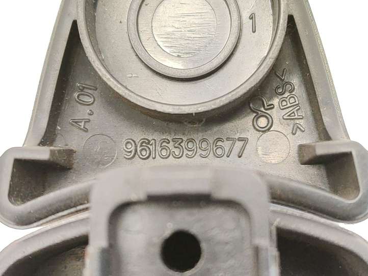 Peugeot 206 (1998 - 2012)  9616399577 Регулятор высоты ремня безопасности