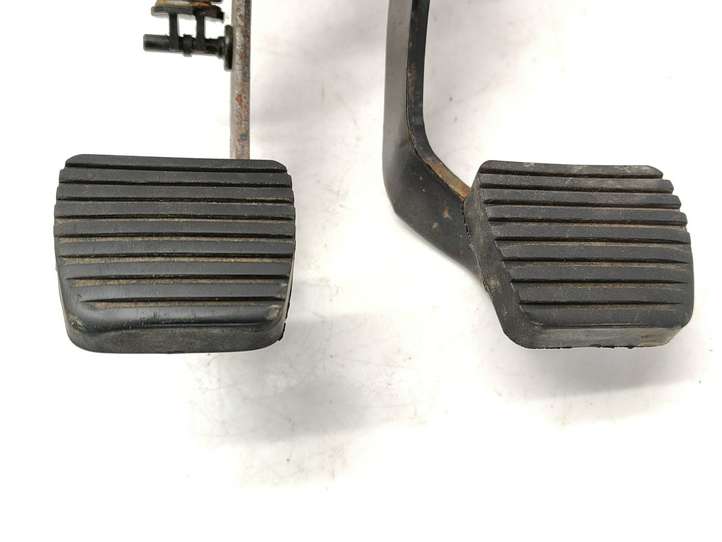 Peugeot 206 (1998 - 2012)  709171802 Педаль