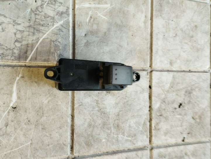 Mazda 5 (2005 - 2010)  CC3366370A Кнопка стеклоподъемников