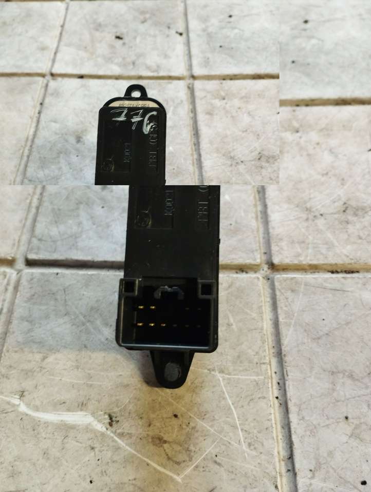 Mazda 5 (2005 - 2010)  CC3366370A Кнопка стеклоподъемников