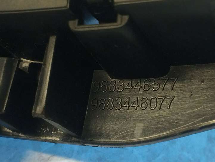 Peugeot 5008 (2009 - 2013)  9683446577 Внутренняя ручка