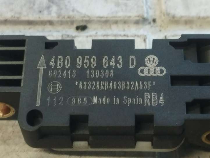 Audi A3/S3 8P (2004 - 2008)  4B0959643D Датчик удара надувных подушек