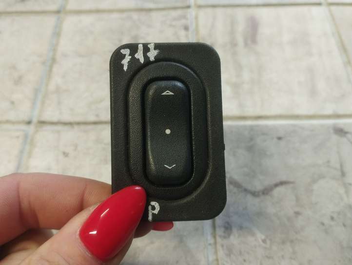 Opel Meriva (2002 - 2006)  24607699 Кнопка стеклоподъемников