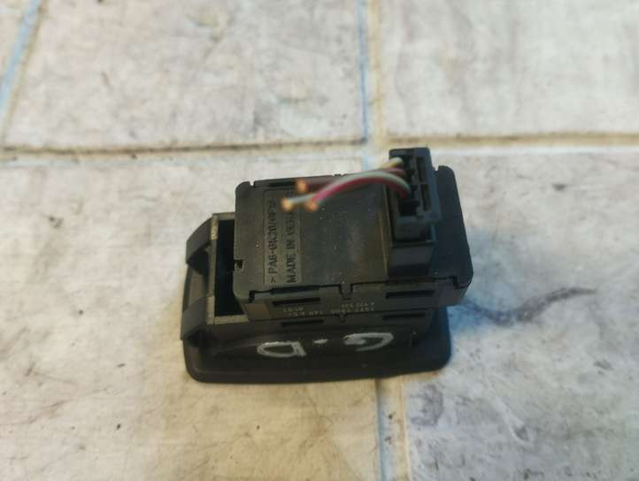 BMW 3 E90 E91 (2005 - 2012)  159798001606C Кнопка стеклоподъемников