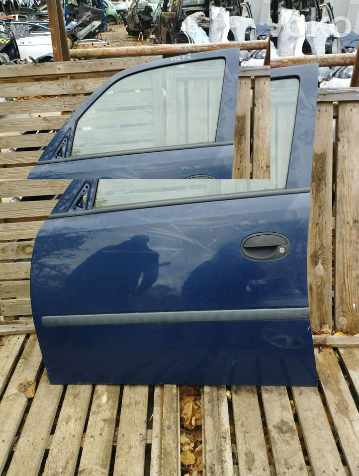 Opel Meriva (2002 - 2006)   Дверь