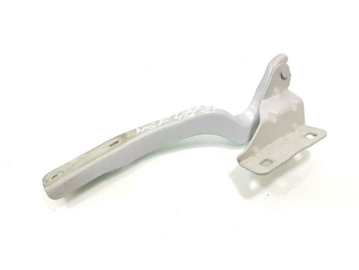 Nissan Qashqai (2006 - 2010)   Петля (петли) капота