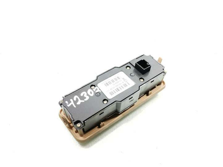 Mercedes-Benz ML W163 (1997 - 2005)  A1638200326 Кнопка стеклоподъемников