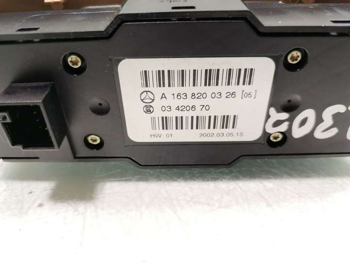 Mercedes-Benz ML W163 (1997 - 2005)  A1638200326 Кнопка стеклоподъемников