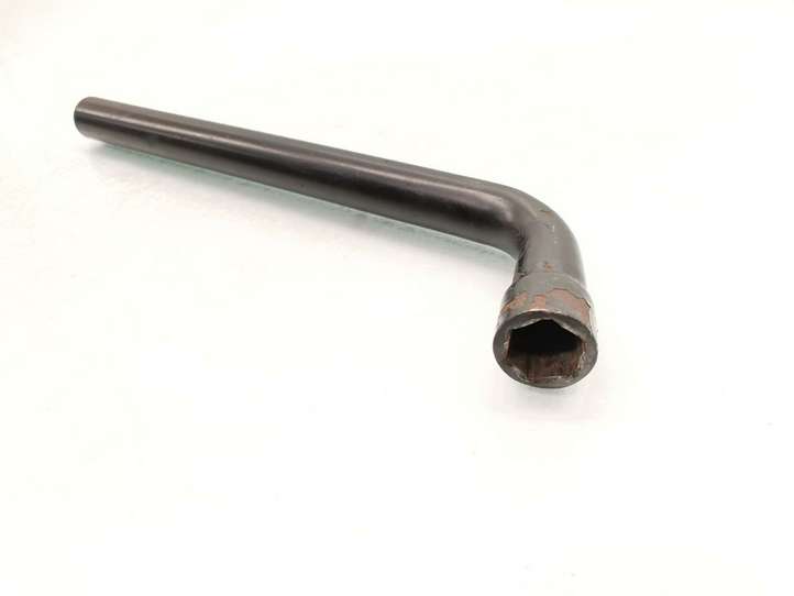 Opel Astra (1998 - 2004)  90539516 Ключ для болтов колес