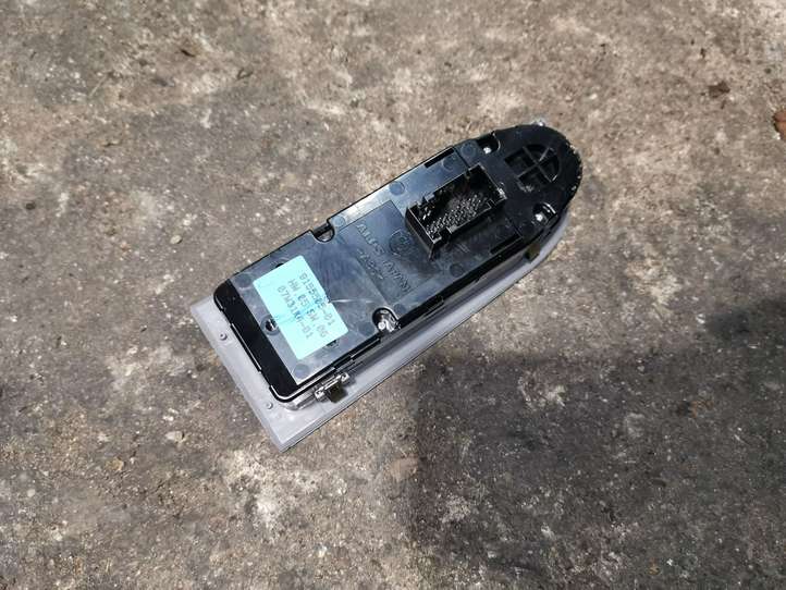 BMW 3 E90 E91 (2005 - 2012)  9155505 Кнопка стеклоподъемников