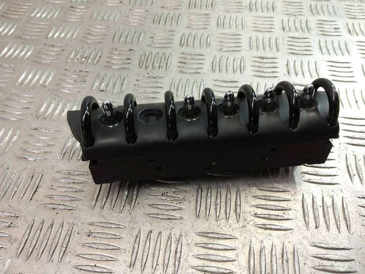 Mini One Cooper R50-53 (2000 - 2012)  6917985 Блок переключателей
