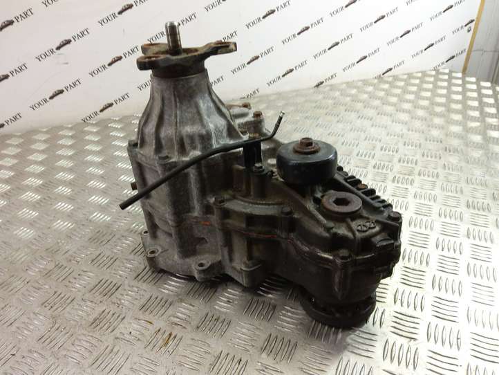 Lexus LS 460 (2006 - 2009)  36100-HRB001 Редуктор коробки передач (раздатка)