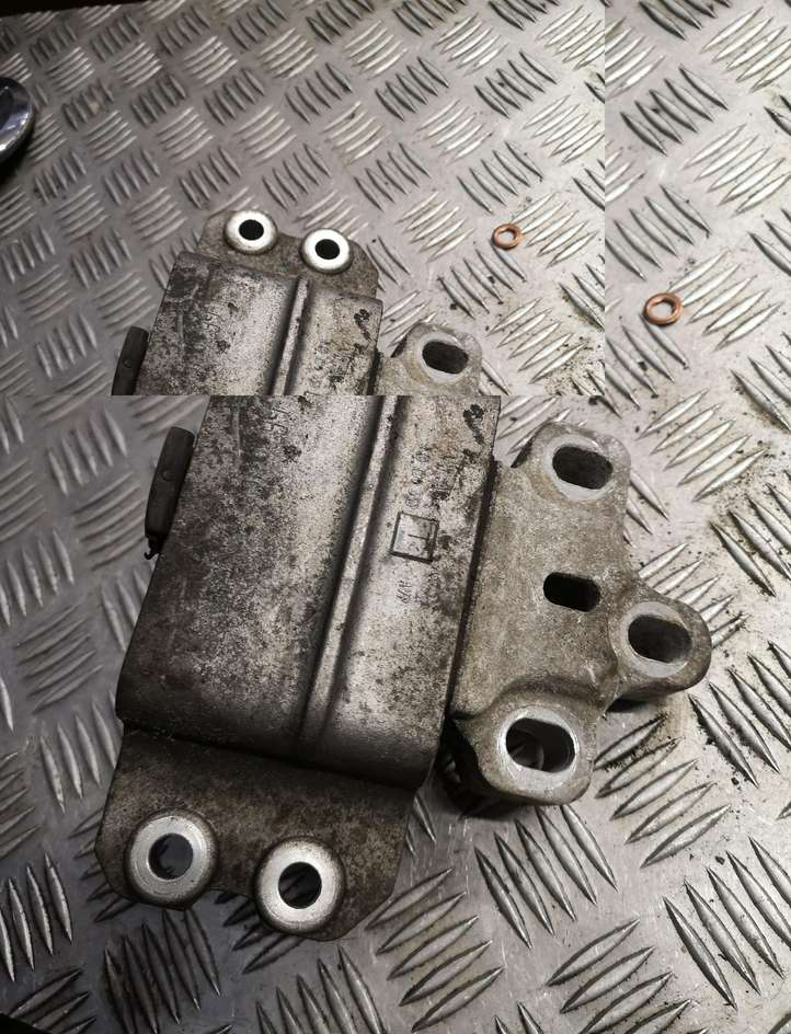 Audi A3/S3 8P (2004 - 2008)   Подушка двигателя