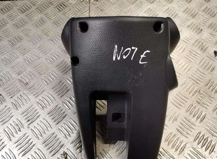 Nissan Note (E11) (2006 - 2014)   Отделка рулевой колонки