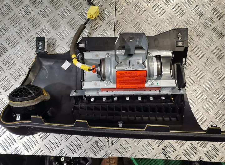 Nissan Note (E11) (2006 - 2014)   Подушка безопастности пассажира