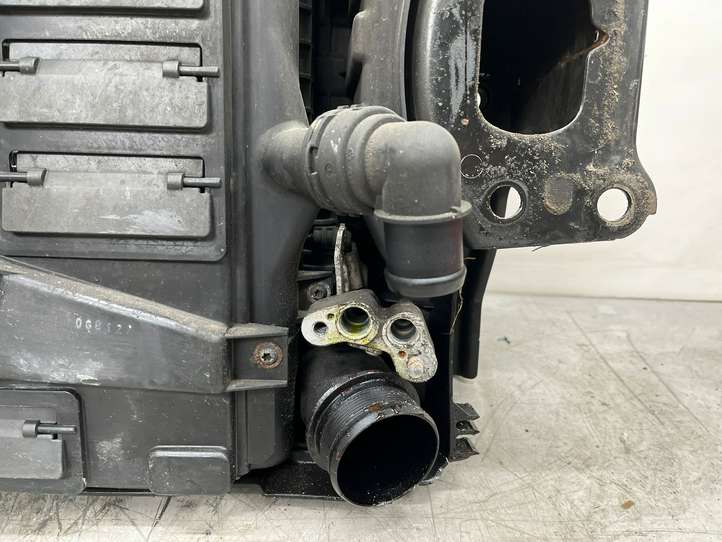 Volkswagen Touran II (2010 - 2016)  1T0805594M Панель