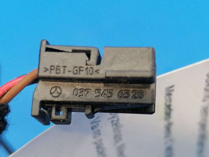 Mercedes-Benz C W204 (2007 - 2014)  A2045409806 Другой проводник