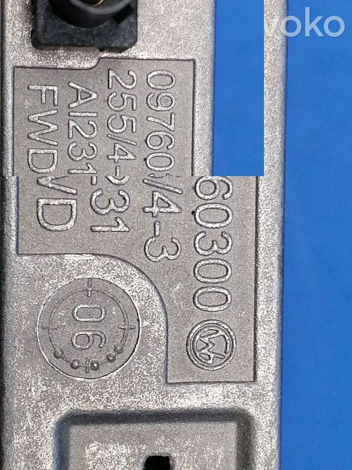 Mercedes-Benz CLS C219 (2003 - 2011)  2118200885 Антенна Bluetooth