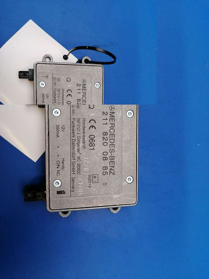 Mercedes-Benz CLS C219 (2003 - 2011)  2118200885 Антенна Bluetooth