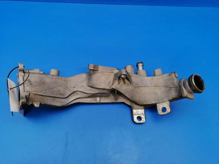 Mercedes-Benz C W203 (2000 - 2007)  A6111400408 Охладитель EGR