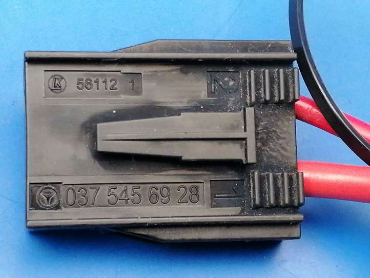 Mercedes-Benz C W204 (2007 - 2014)  0375456928 Другой проводник