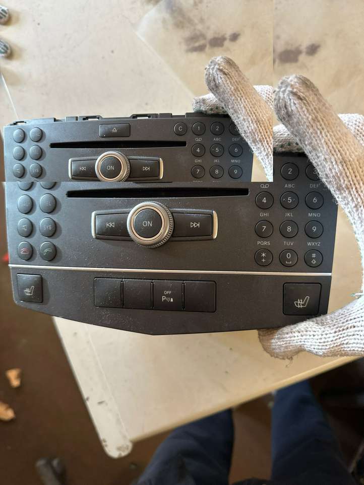 Mercedes-Benz C W204 (2007 - 2014)  A2049002104 Комплект ручек
