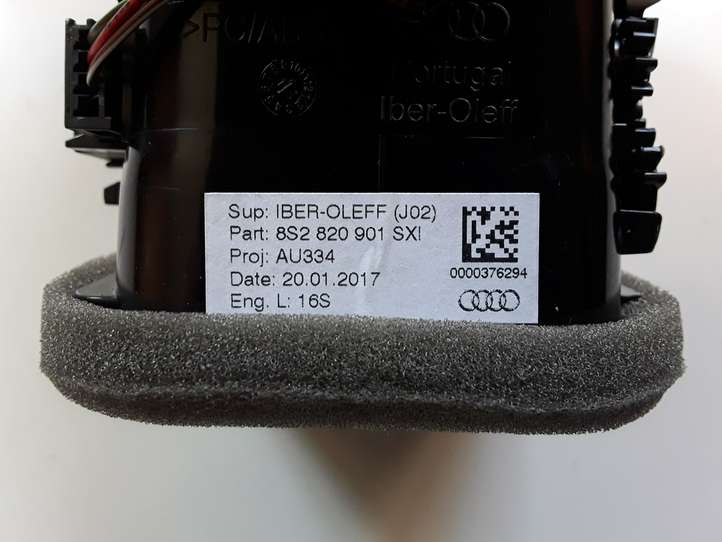 Audi TT (2014 - 2018)  8S2820901 Боковая воздушный дефлектор