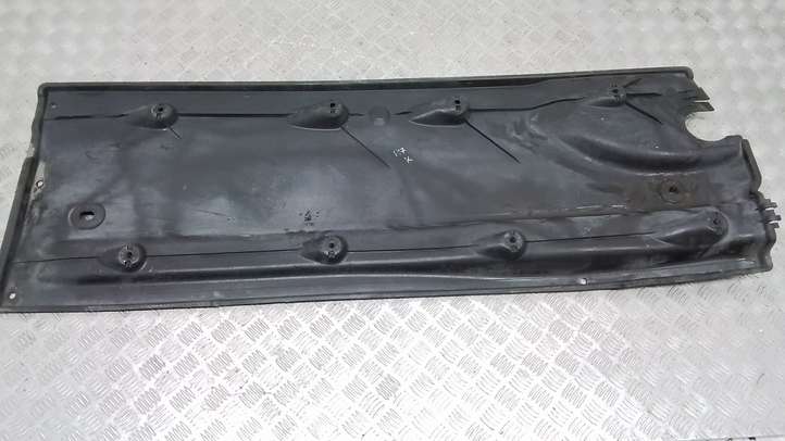 Volkswagen PASSAT B7 USA (2012 - 2016)  561825201A Средняя защита дна