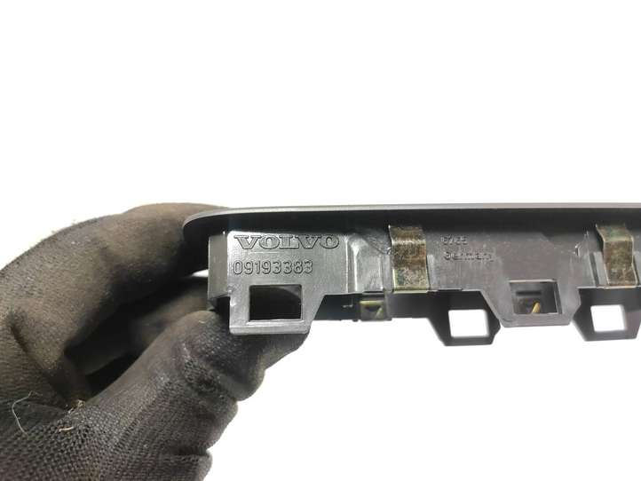 Volvo V70 (2000 - 2004)  9193383 Отделка кнопок стеклоподъемника 