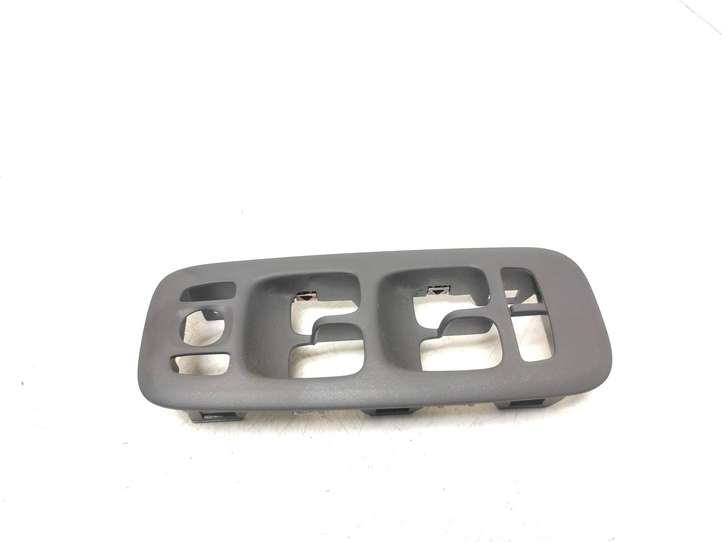 Volvo V70 (2000 - 2004)  9193383 Отделка кнопок стеклоподъемника 
