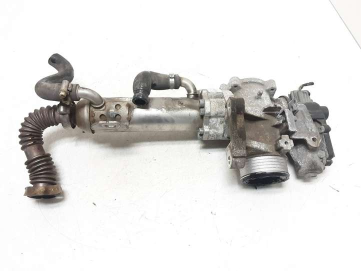 Volvo V70 (2007 - 2013)  880766L Охладитель EGR