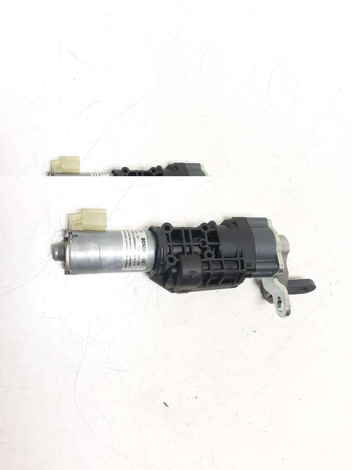 Audi A4 (2015 - 2019)  8W9827851A Притягиватель задней крышки