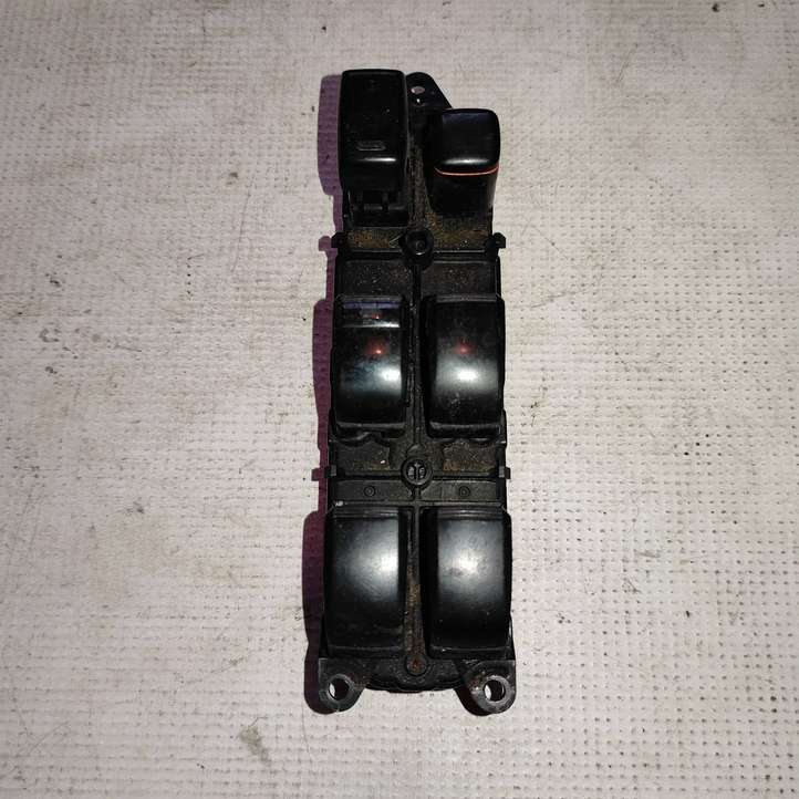 Toyota Highlander XU20 (2000 - 2007)  8404048050 Отделка кнопок стеклоподъемника 