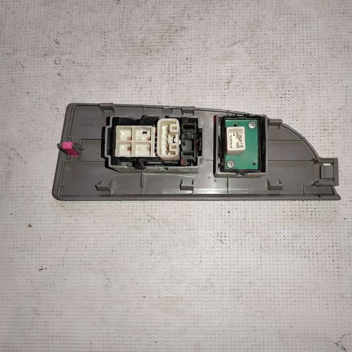 Toyota Highlander XU40 (2007 - 2013)  7423148060 Отделка кнопок стеклоподъемника 