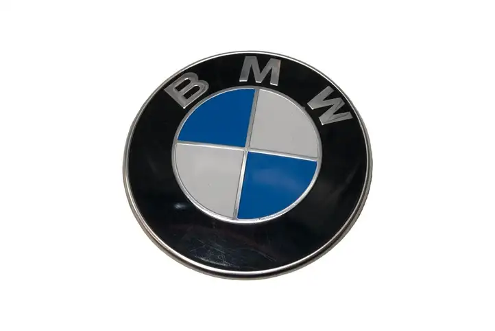 BMW 1 F20 F21 (2011 - 2019) 821923705 Эмблема автомобиля — фото 1