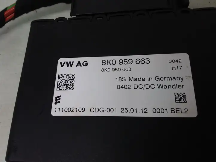 Audi A1 (2010 - 2014) 8K0959663 Реле выравнивания напряжения — фото 3