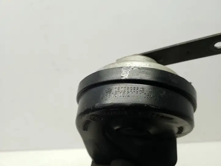 Chrysler Town and Country (2010 - 2016)  05026988AB Звуковой сигнал