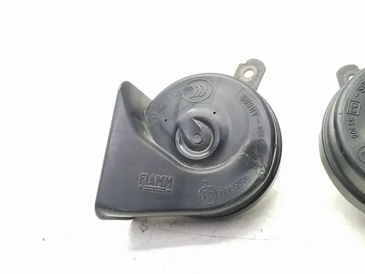 Chrysler Town and Country (2010 - 2016)  05026988AB Звуковой сигнал