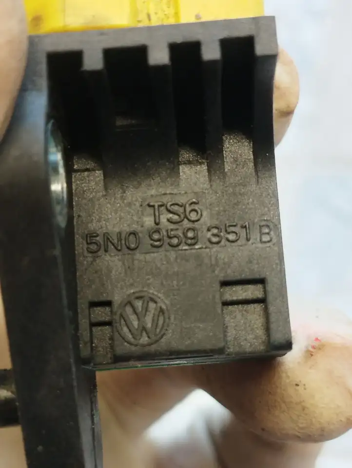 Volkswagen PASSAT B6 (2005 - 2010) 5N0959351B Датчик удара SRS — фото 2