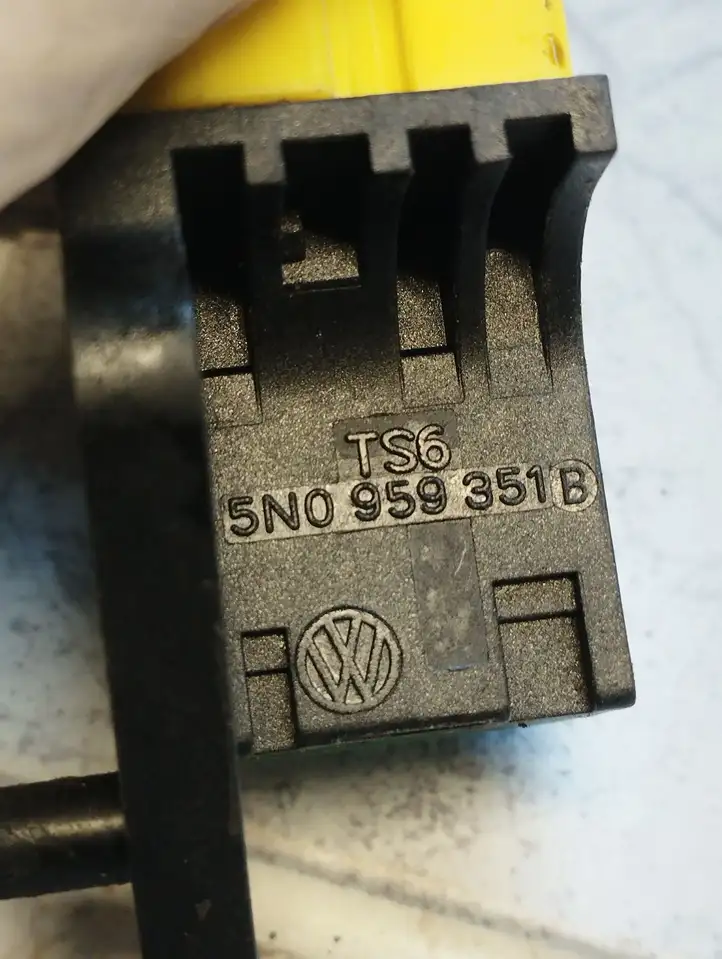 Volkswagen PASSAT B6 (2005 - 2010) 5N0959351B Датчик удара SRS — фото 2