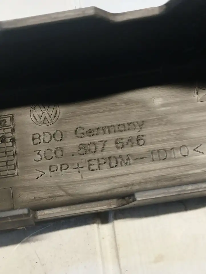 Volkswagen PASSAT B6 (2005 - 2010) 3C0807646 Молдинг переднего бампера — фото 2