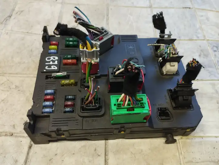 Citroen C2 (2003 - 2008)  9652474380 Mодуль kомфортa