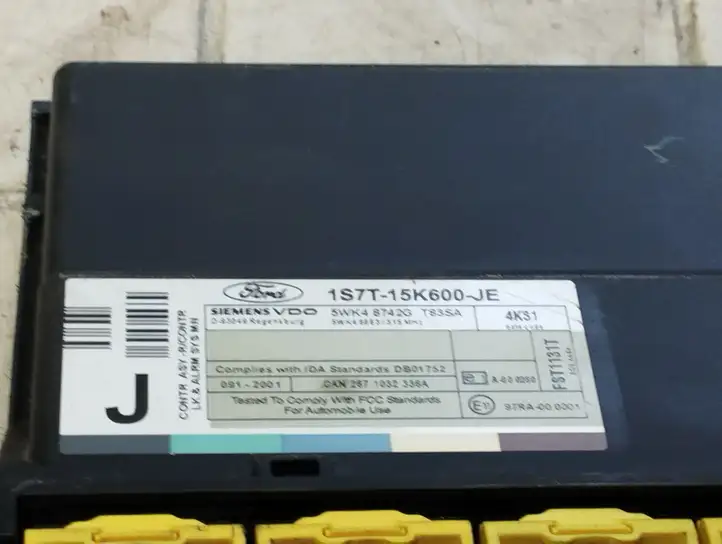 Ford Focus (2005 - 2008) 1S7T15K600JE Модуль комфорта — фото 2